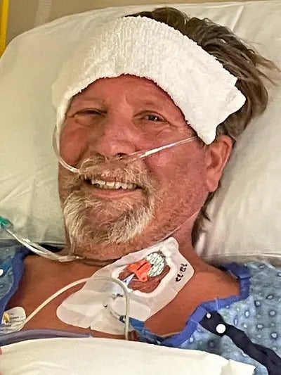 kurt dominiak in bed