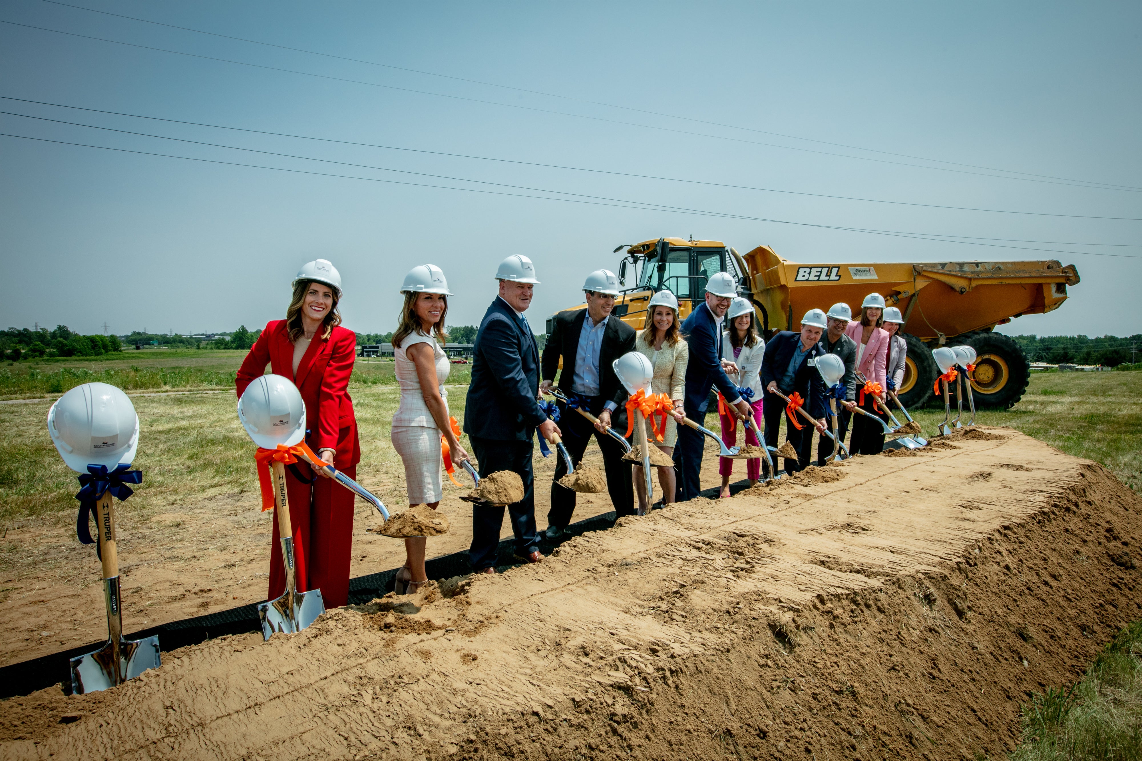 Hospital leaders break ground at future site of Southridge Behavioral Hospital